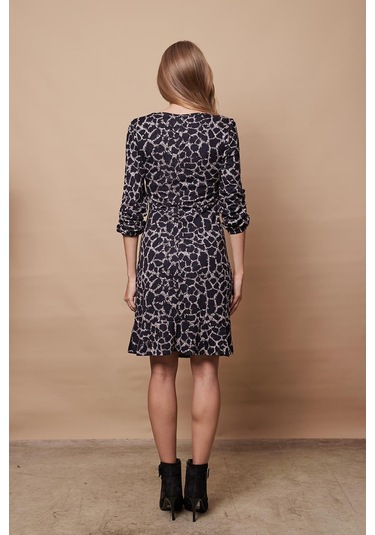 Kadın Hafif Likralı Yumuşak Dokulu Kumaş V Yaka Önü Düğümlü Eteği Volanlı Uzun Kol Diz Boy Elbise-lacivert Desen Lacivert D.