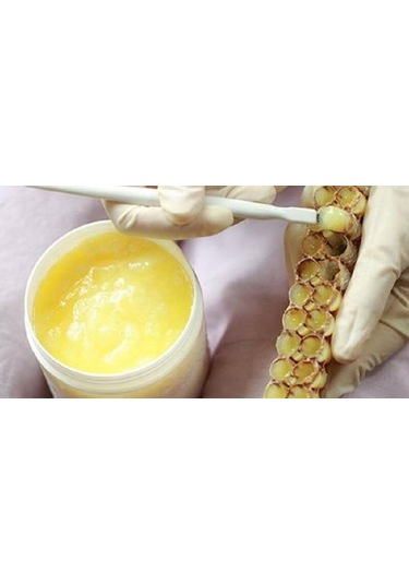 Arı Sütü - 40Gr Doğal Olarak Çiftliklerimizde Üretilmiştir.