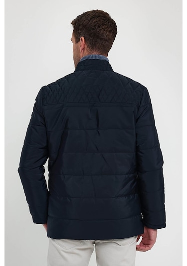 Erkek Lacivert Standart Fit Normal Kesim Içi Kürklü Dik Yaka Çıtçıt Detaylı Fermuarlı Kışlık Mont-Lacivert