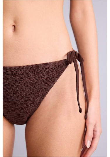 Defacto Regular Fıt Kırışık Dokulu Kahverengi Bikini Alt E0208ax26smbn341 Kahve-bn341