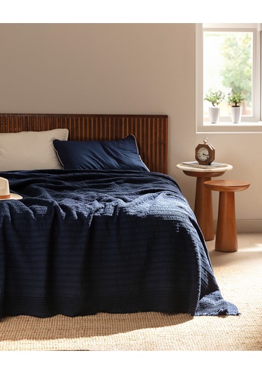 Madame Coco Femand Tek Kişilik Yatak Örtüsü Lacivert
