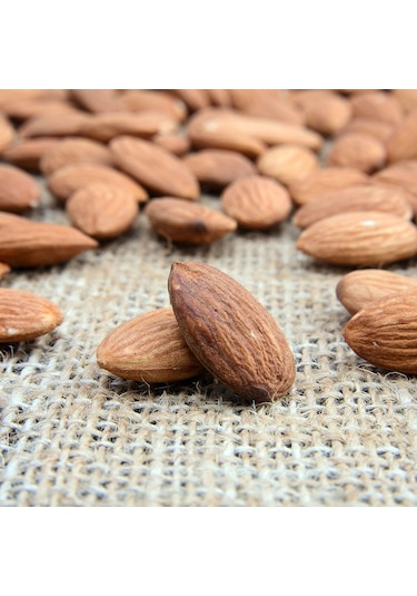 Zeki Özgür Tuzlu Badem İçi 1 KG