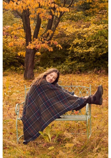 Barbour Montieth Serape Şal Tn11 Classic Tartan - Tn11 Classic Tartan Çok Renkli