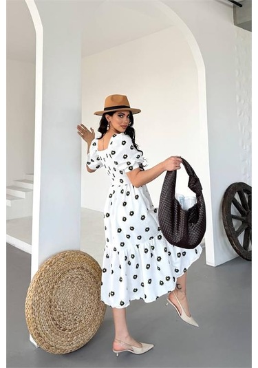 Neşeli Butik Kadın Kemerli Kare Yaka Çiçekli Midi Boy Elbise Nbks4104 Beyaz