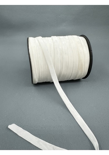 Paşateks- 1 Cm Düz Kadife-5 Metre Fildişi