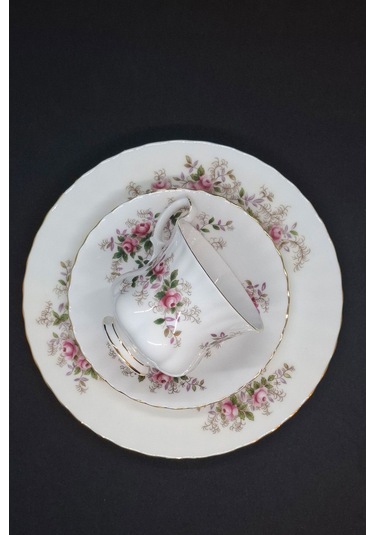 Lavender Rose Bone China Antika Duble Boy Kahve Fincanı 3 Parça 180 Ml Beyaz - Lavanta