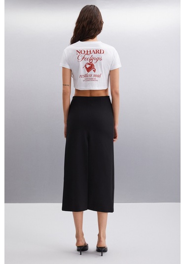 MORAN  Kadın %100 Pamuk Beyaz - Kırmızı Baskılı T-Shirt