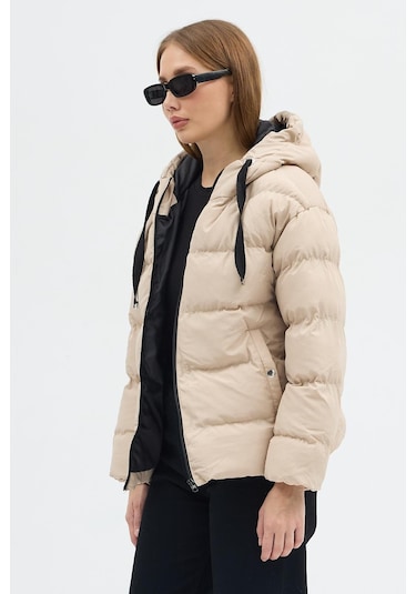 Çift Cepli Fermuarlı Su İtici Kumaş Normal Kesim Dolumlu Şişme Kadın Krem Mont Tbmnt005 Krem