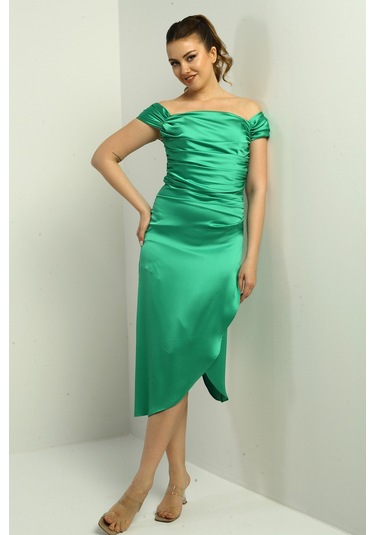 Kadın Madonna Yaka Drapeli Asimetrik Saten Kısa Elbise Yeşil