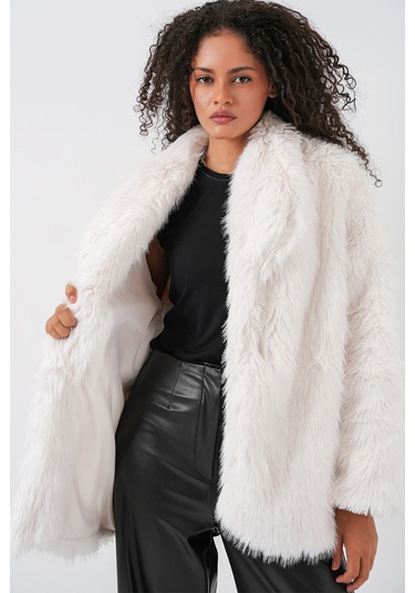 Kadın Kemerli Oversize Kürklü Kaban 9156 - Beyaz Beyaz