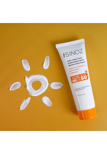 Sinoz Leke Karşıtı Yüksek Koruyucu Normal ve Kuru Ciltler İçin Yüz Güneş Kremi SPF50+ 50 ML
