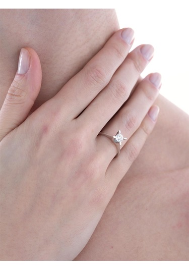 0,40 Karat E Renk Hrd Sertifikalı Tektaş Pırlanta Yüzük-841