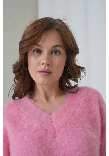 Kadın V Yaka Sakal Dokulu Şardonlu Oversize Triko Kazak 8695 Pembe