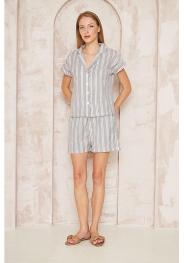 Kadın Özel Kumaş Ceket Yaka Beli Lastikli Kısa Kol Gömlek Cepli Şort Takım 3625290 Siyah - Beyaz