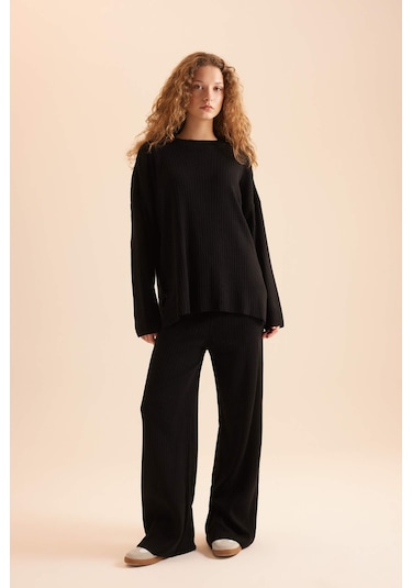 DeFacto Relax Fit Bisiklet Yaka Uzun Kollu Üst Beli Lastikli Uzun Alt D5232AXNSBK27