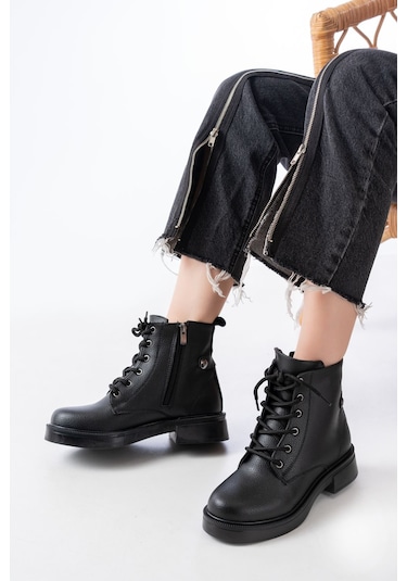 Siyah Bağcıklı Fermuarlı Günlük Kadın Bot