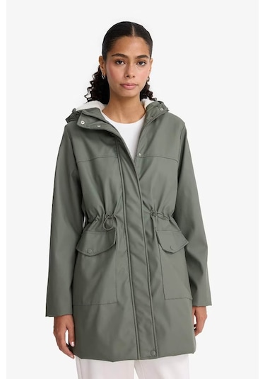 Defacto Regular Fit Kapüşonlu Suni Deri Haki Kadın Yağmurluk&rüzgarlık E8575ax/kh461 Haki