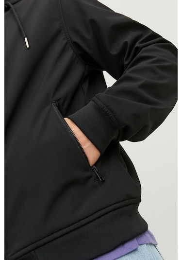Jack & Jones Erkek Jjebasıc Suya Dayanıklı Softshell Ceket 12236300 Siyah
