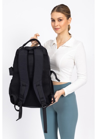 Fermuarlı Geniş Bölmeli Spor & Okul Sırt Çantası Hafif, Ergonomik Ve Dayanıklı Tasarım - Siyah Siyah