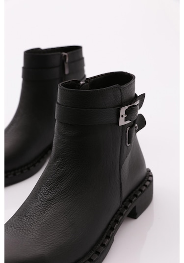 Dgn 050 Kadin Yani Kemerli Klasik Bot 050-2495-R2128 Siyah