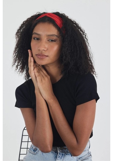 Siyah Kısa Kol Bisiklet Yaka Vücuda Oturan Kaşkorse Crop + Bandana Set %100 Pamumklu, Esnek Rahat Siyah-Kırmızı