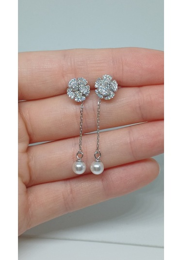 925 Ayar Taşlı Çiçek Figürlü İnci Sallantılı Gümüş Küpe Zarif Ve Işıltılı Tasarım Gümüş