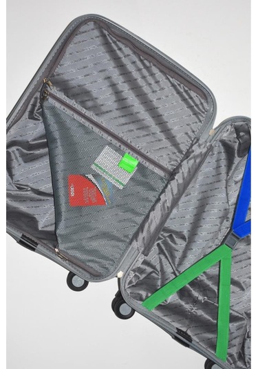 Benetton Büyük Boy %100 Polipropilen Valiz Gri Bnt2000 Gri