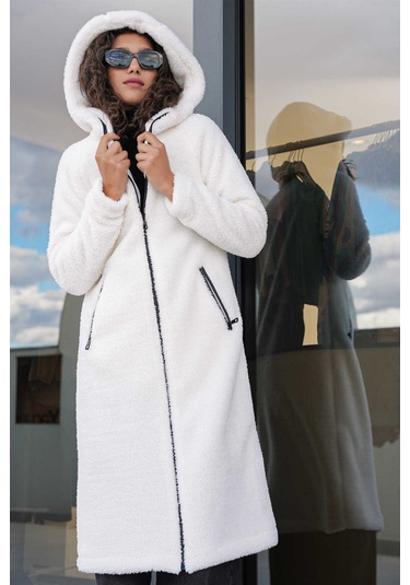 Giyim Dünyası Kadın Peluş Kapşonlu Uzun Kaban Ekru 001