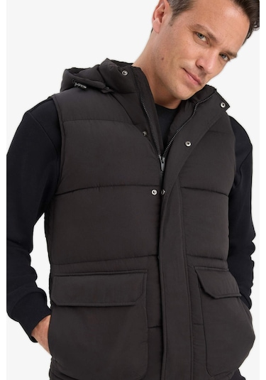 Defacto Su İtici Regular Fit Kapüşonlu Fermuarlı Şişme Yelek W5509az25aubk27 Siyah