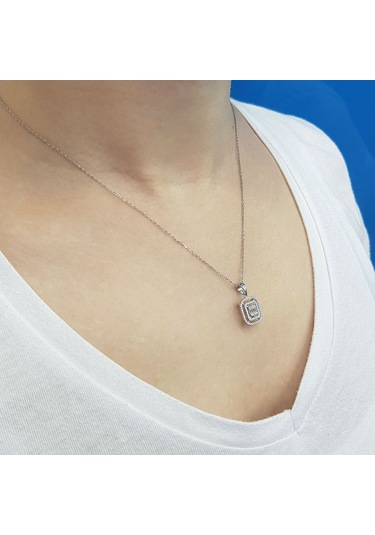 Lova 0.23 Karat Baget Pırlanta Kolye - 2030048