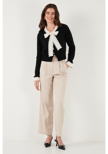 Lela Premium Dantelli Bağlamalı Yaka Regular Fit Düğmeli Triko Bayan Hırka 680Hi00251 Siyah