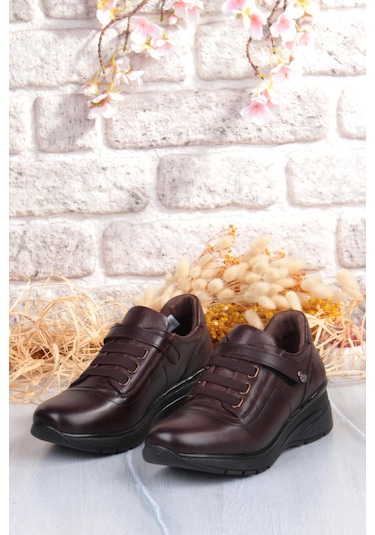 Pepita Z010 Comfort Yumuşak Esnek Kauçuk Kaymaz Taban Hakiki Deri Kadın Ayakkabı Kahve