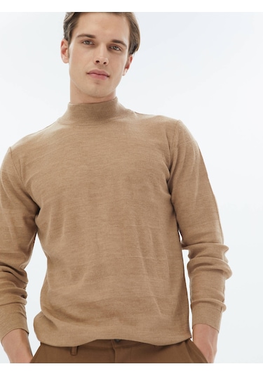 Deve Tüyü Yarım Balıkçı Yaka Jakarlı Yün Karışımlı Triko Bej
