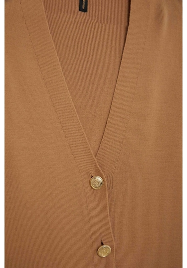 Defacto Relax Fit V Basic Düz Düğmeli Triko Hırka C5282AX24AUBG389 Bej Defacto Relax Fit V Basic Düz Düğmeli Triko Hırka C5282AX24AUBG389 Bej