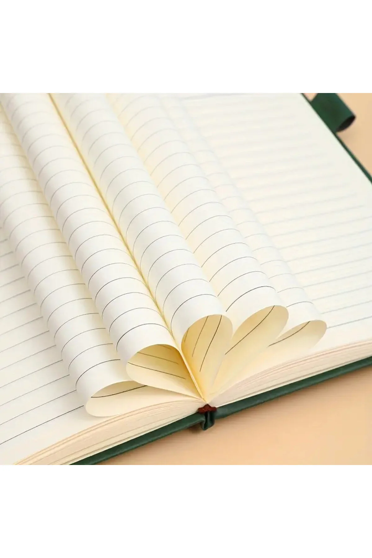 A5 Defter - Manyetik Kapanışlı, Kırmızı Çizgi, Tarihli Sayfalarla İngilizce Gri Deri Kapak Gri