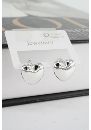 Byzeynaaksesuar  Kadın Vip Seri Kalp Figürlü Küpe