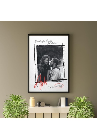 Kişiye Özel Resimli Seninle Hersaniye Aşk Tasarımlı Yapışkanlı Sök Tak Çerçeve 20 X 30