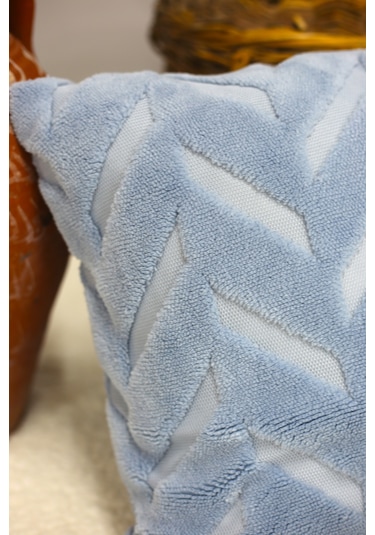 Chevron Welsoft Jakarlı Dekoratif Kırlent Kılıfı 43x43 Cm - Ztchevron Mavi