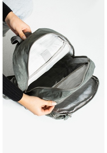 Orta Boy Sırt Çantası Ultra Hafif Çok Cepli Unisex Gri Model: 571-3j - Gri