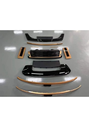 2023 Vogue İçin Golden Kıt