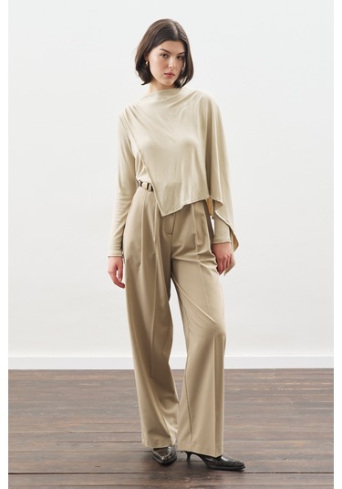 Şal Detaylı Dökümlü Bluz Taş Taş