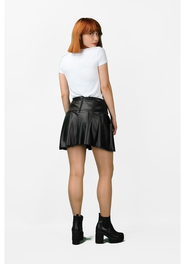 Deri Görünümlü Pileli Mini Etek 001