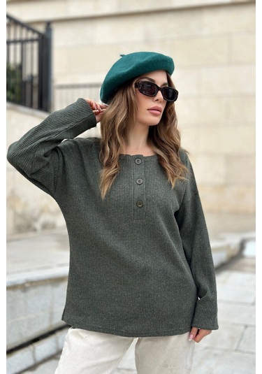 Kadın Haki Yumuşak Dokulu Düğmeli Triko Kazak, Uzun Kol, Regular Kesim, Standart Boy. Haki