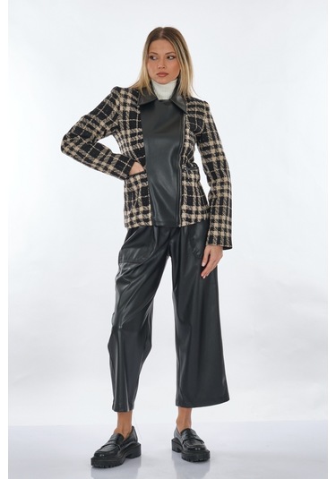 Unique Mode Gömlek Yaka Ekose Desenli Siyah Kadın Ceket Uw243001 001