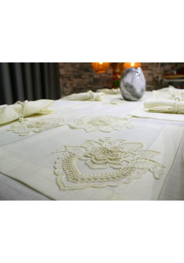 Fransız Dantelli El İşi Menekşe 34 Parça Amerikan Servis Seti Krem Krem