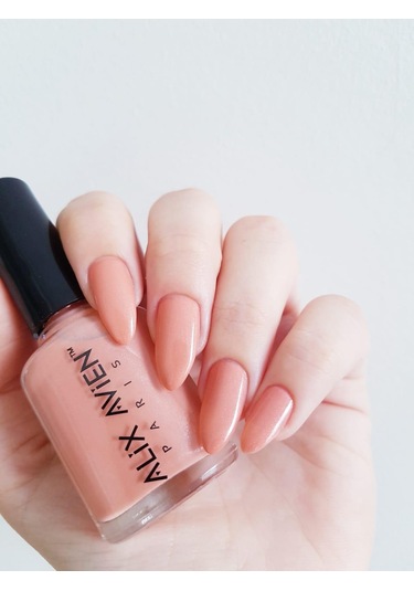 Alix Avien Şeftali Rengi Oje 77 Yüksek Pigmentli Uzun Süreli Kalıcılık Hızlı Kuruma Nail Lacquer 77