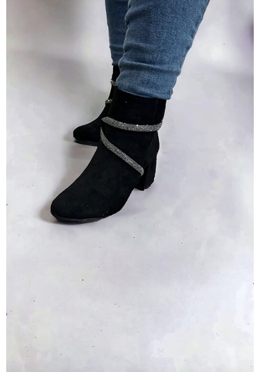 Lk Süet Topuklu Fermuarlı Parlak Cizgi Detaylı Bot Siyah