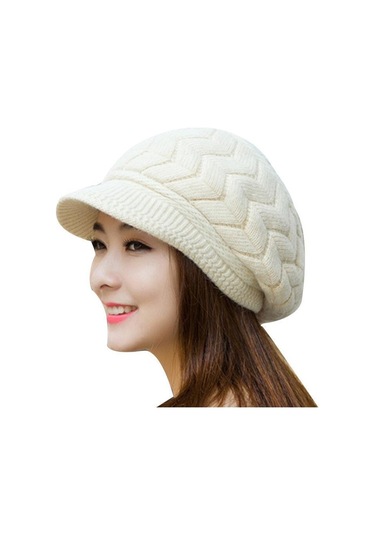 Kadın Ve Erkekler İçin Kış Mevsimine Özel Yünlü Ve Sıcak Tutan Şapka Modeli Beyaz
