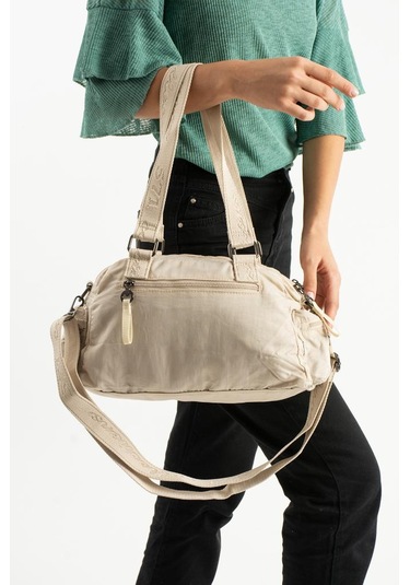 Kadın Omuz Çantası Çapraz Askılı Postacı Bayan Çantası 21 31 Cm Poliamid Hafif Kumaş Kol Çantası Krem