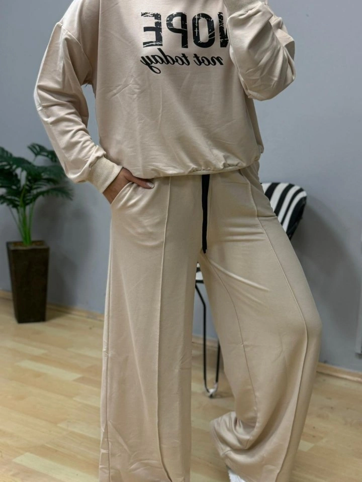 Tua Moda Kadın Uzun Kollu Nope Baskılı Beli Ribanalı Ikili Takım Bej